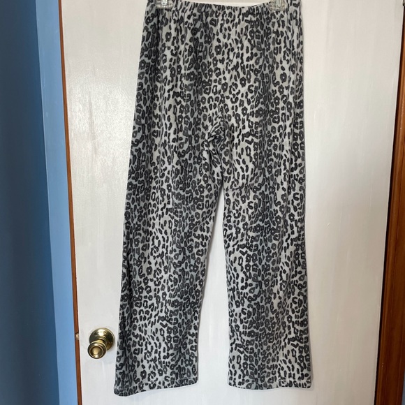 Women’s Pajama Pants, Size Large - Picture 2 of 4